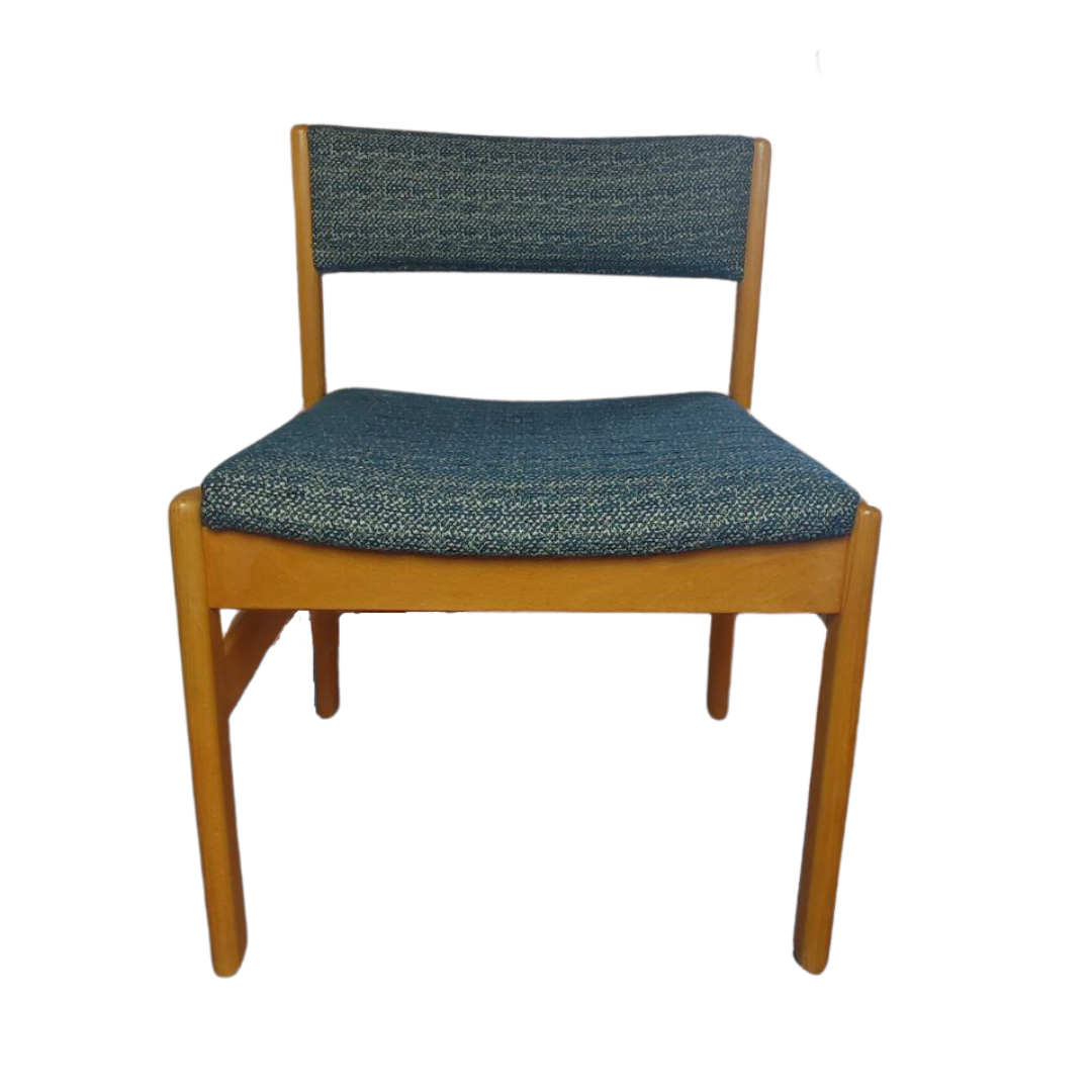 Set of Six Blonde Mid Century Dining Chairs by Parker Knoll (Model 1089/90)