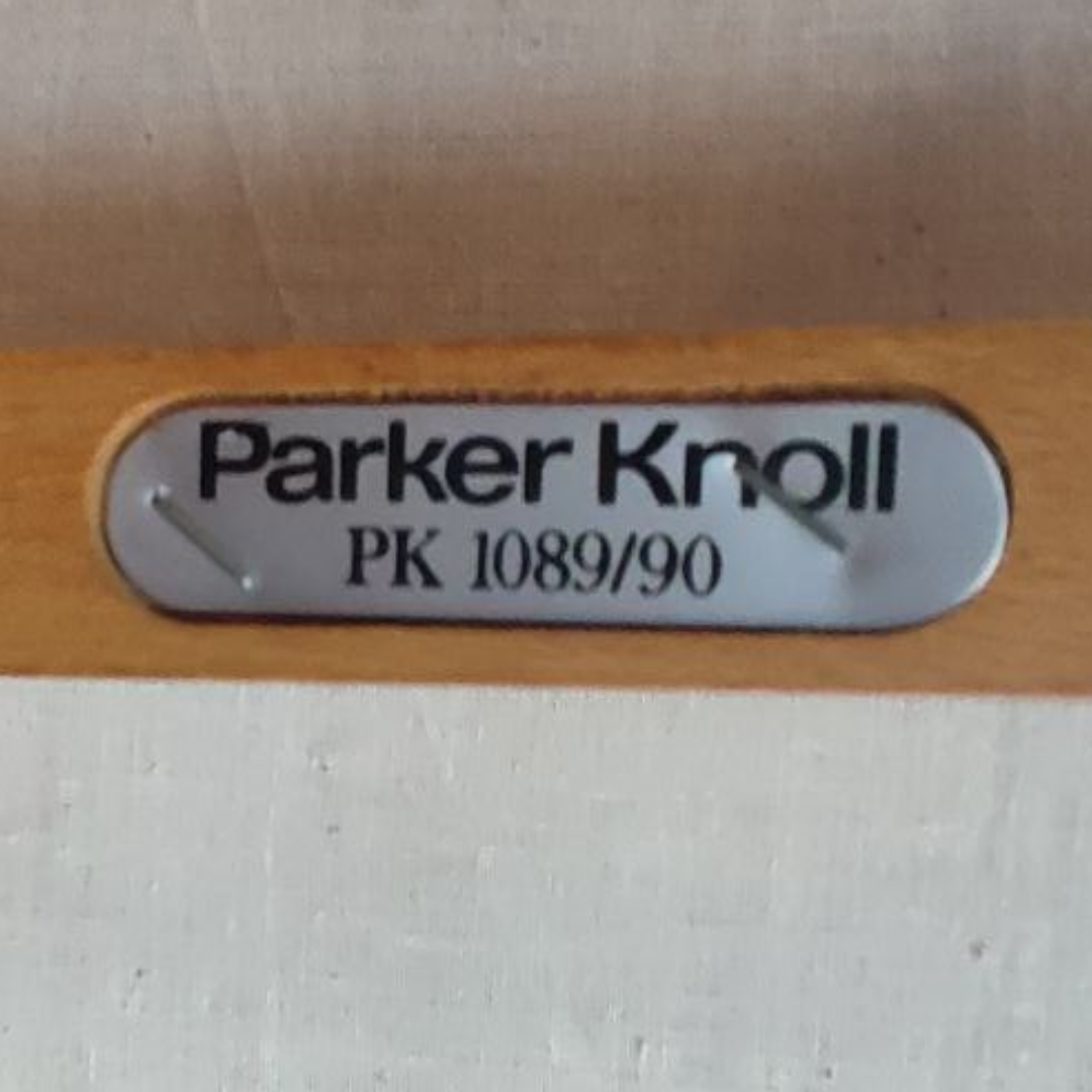 Set of Six Blonde Mid Century Dining Chairs by Parker Knoll (Model 1089/90)