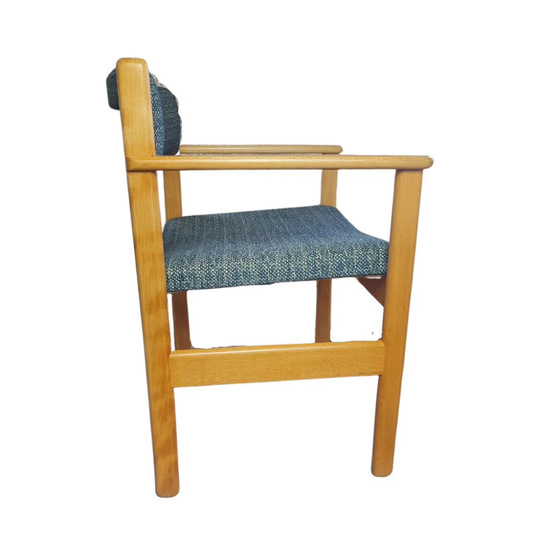 Set of Six Blonde Mid Century Dining Chairs by Parker Knoll (Model 1089/90)