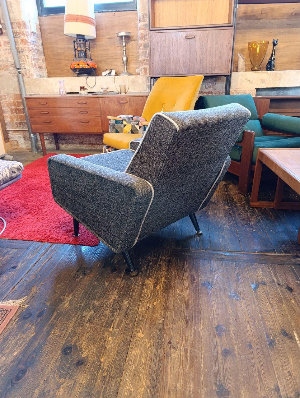 Sublime Mid-Century 1950s Armchair – Gio Ponti Style