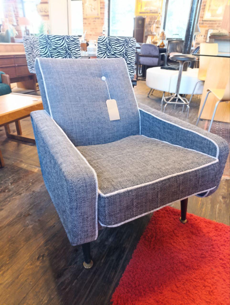 Sublime Mid-Century 1950s Armchair – Gio Ponti Style