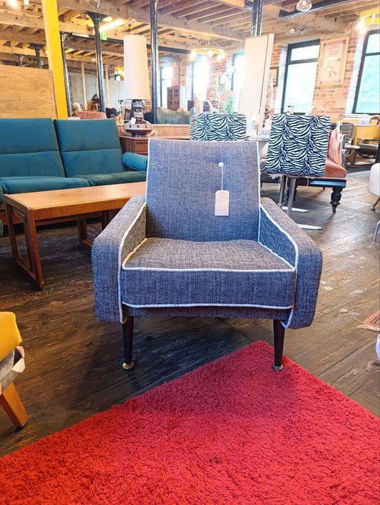 Sublime Mid-Century 1950s Armchair – Gio Ponti Style