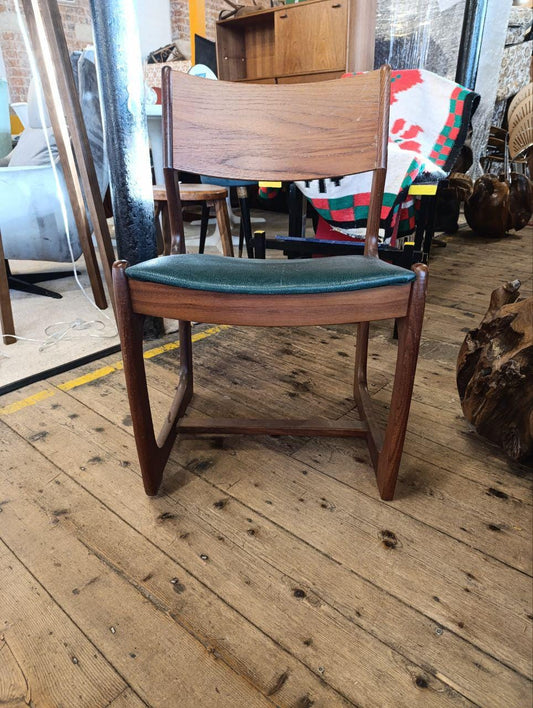 Set of 4 British Dining Chairs by Portwood in Teak – 1960s