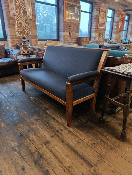 Traditional British Three-Seater Oak Chair in Wool-Blend Upholstery