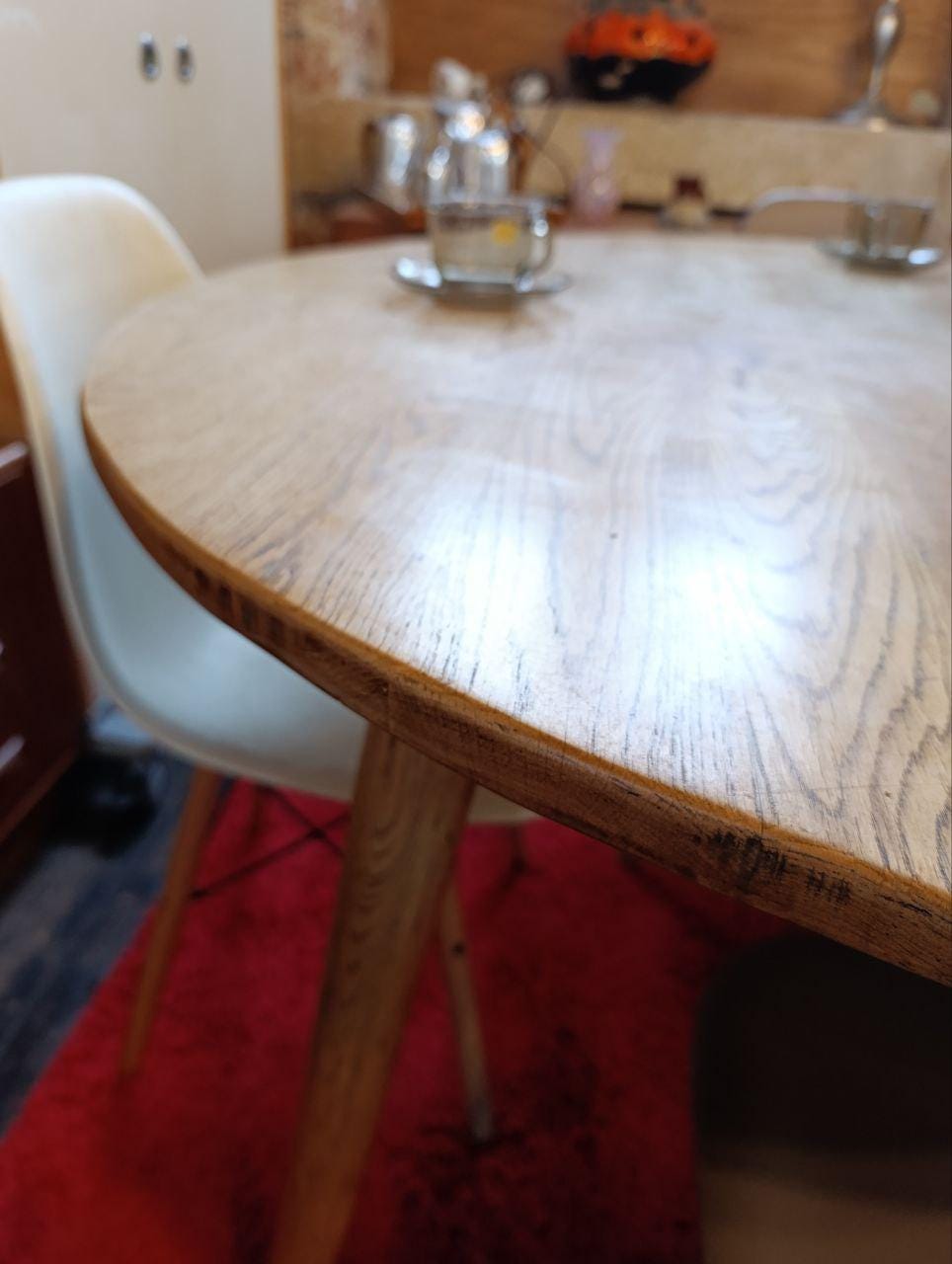 Natural Oak Farmhouse Round Dining Table with Four Modern Chairs