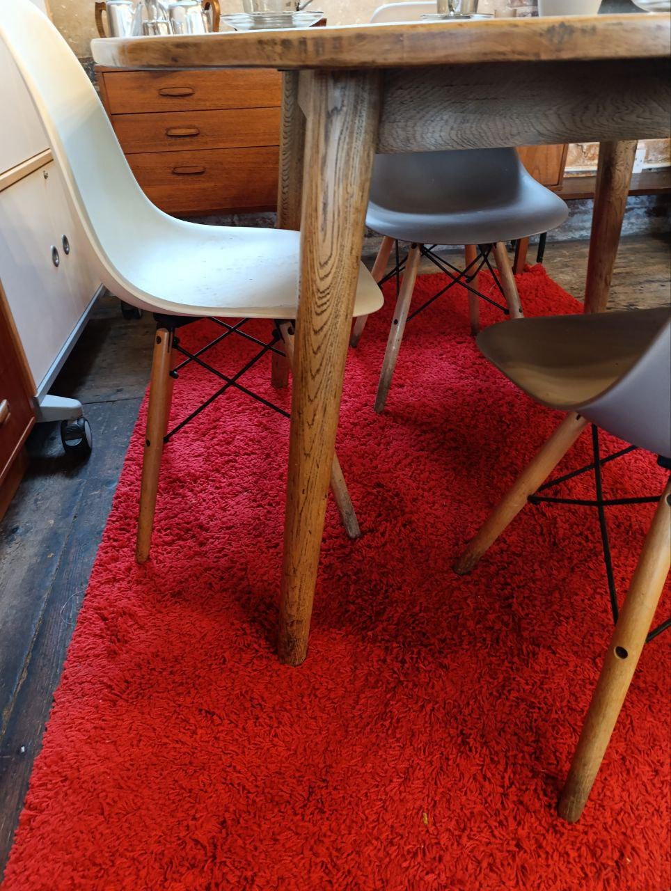 Natural Oak Farmhouse Round Dining Table with Four Modern Chairs