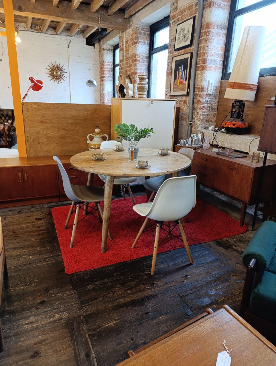 Natural Oak Farmhouse Round Dining Table with Four Modern Chairs