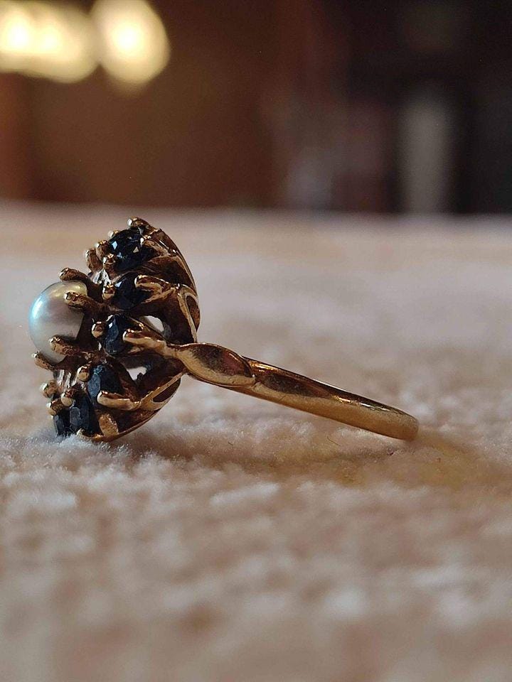 Exquisite 9ct Gold Cluster Ring with Sapphires and Pearl (1967)