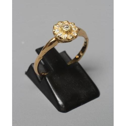 Beautiful Edwardian Diamond Cluster Ring - 18ct Gold - Size P