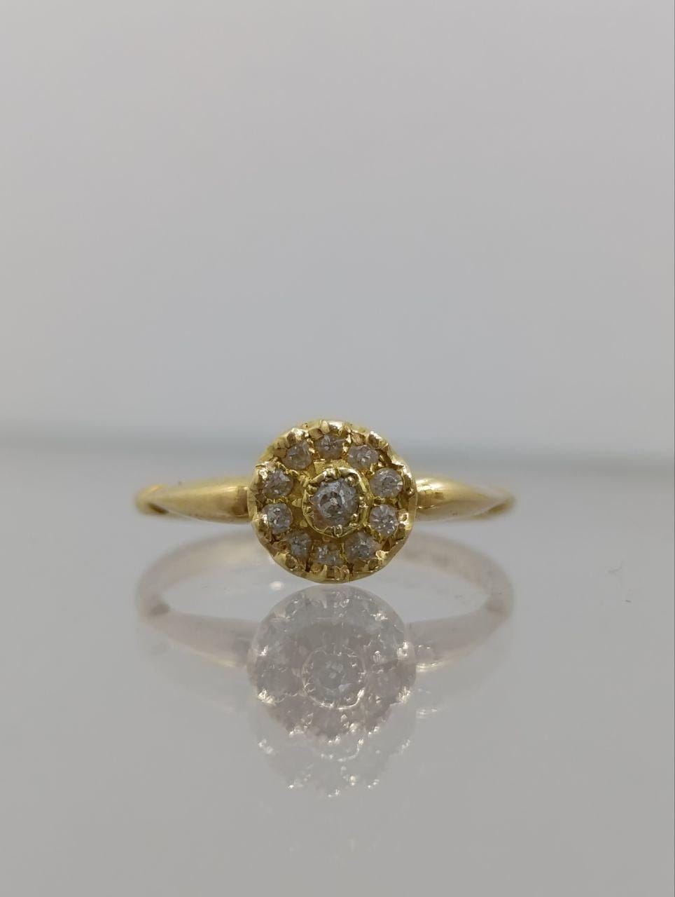 Beautiful Edwardian Diamond Cluster Ring - 18ct Gold - Size P