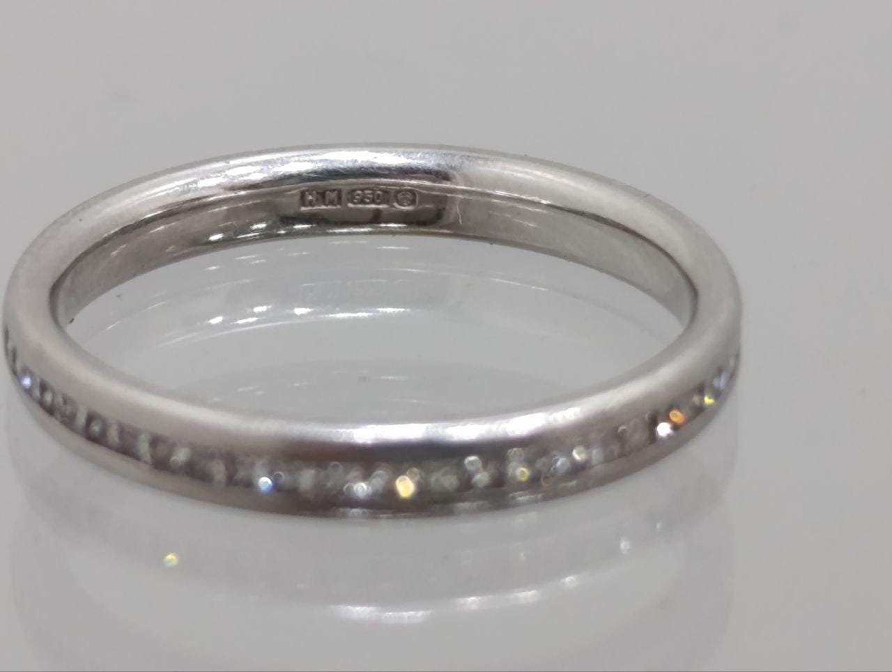 Elegant Diamond Half Hoop Eternity Ring - Platinum - Size L