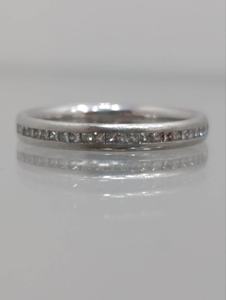 Elegant Diamond Half Hoop Eternity Ring - Platinum - Size L