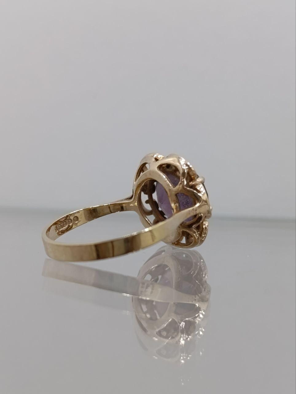 Beautiful 9ct Gold Amethyst Ring - Size L 1/2