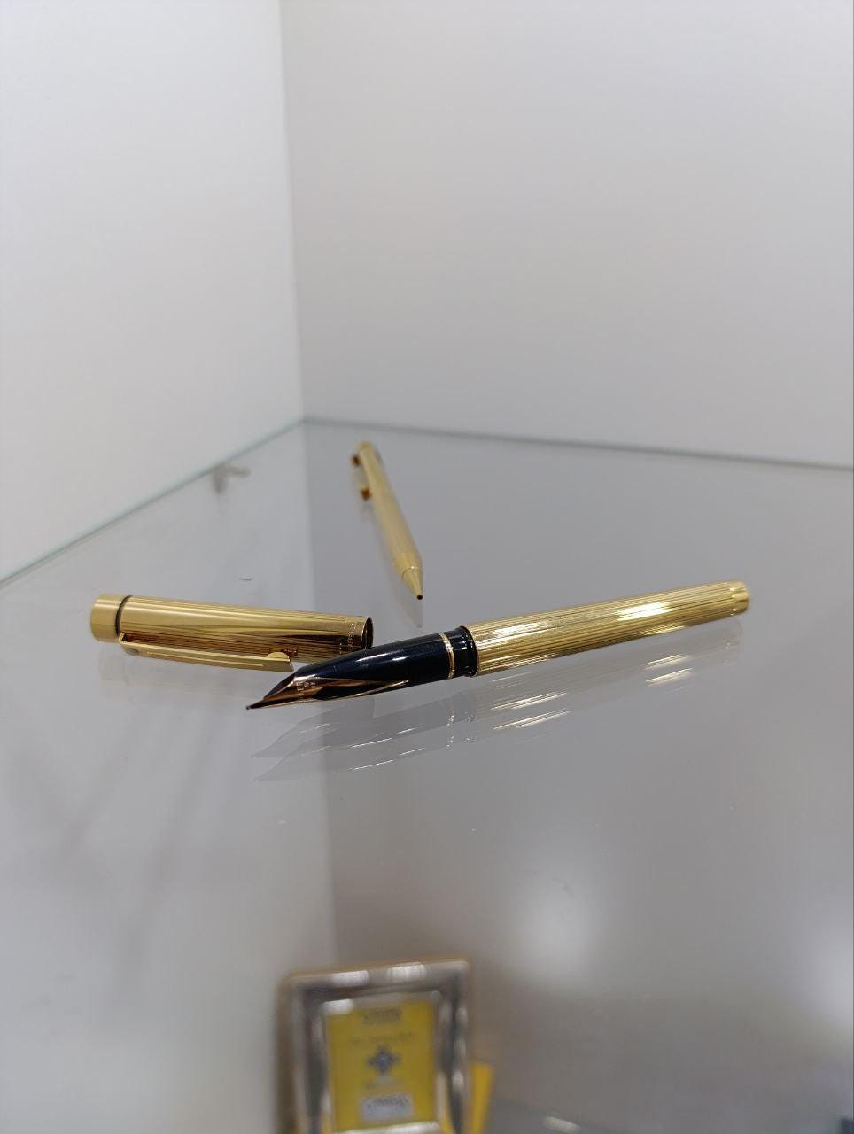 Rare Vintage Sheaffer Targa Classic Fountain Pen & Pencil Set - Fluted Gold Plate