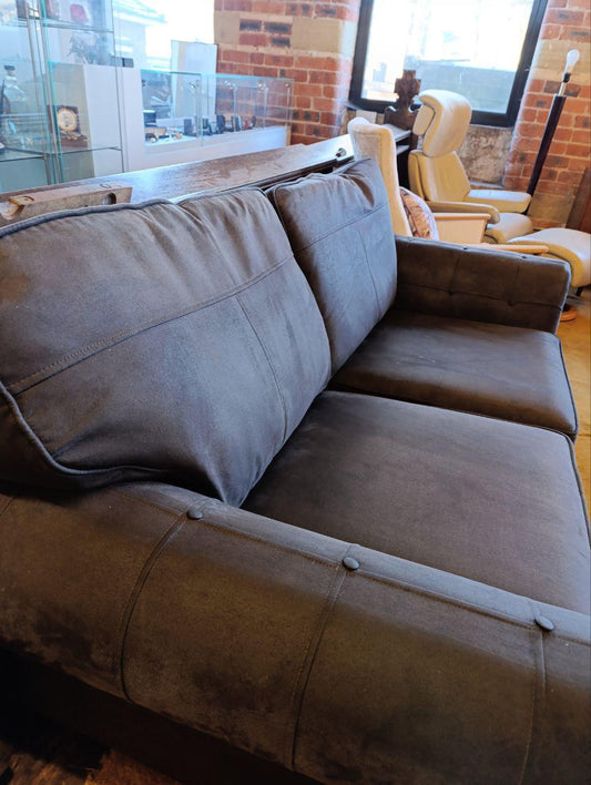 Luxurious Victorian Style 3-Seater Sofa in Plush Velvet Charcoal Grey