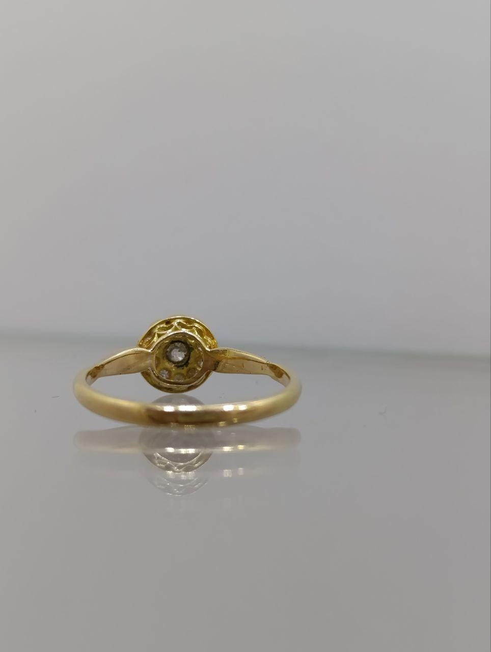 Beautiful Edwardian Diamond Cluster Ring - 18ct Gold - Size P