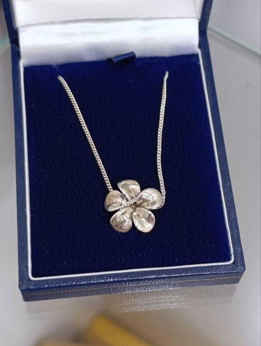 Sterling Silver Forget-me-not Flower Necklace - 18 Inch Chain