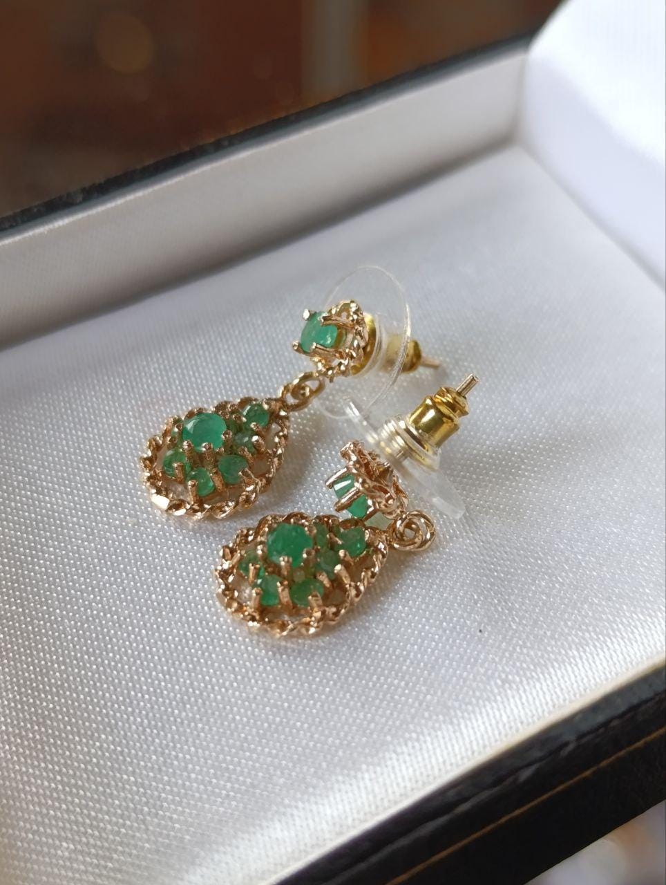 9ct Gold & Nephrite Drop Earrings - Elegant Oval Design
