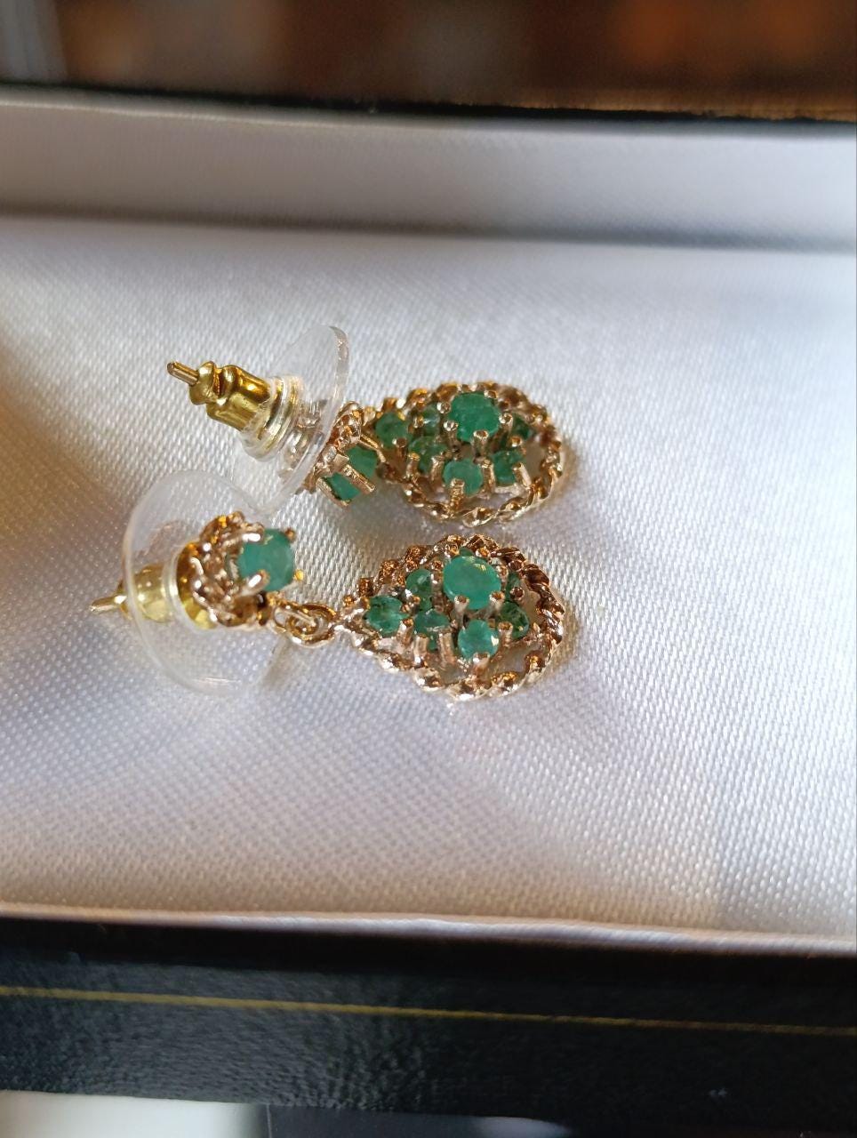 9ct Gold & Nephrite Drop Earrings - Elegant Oval Design