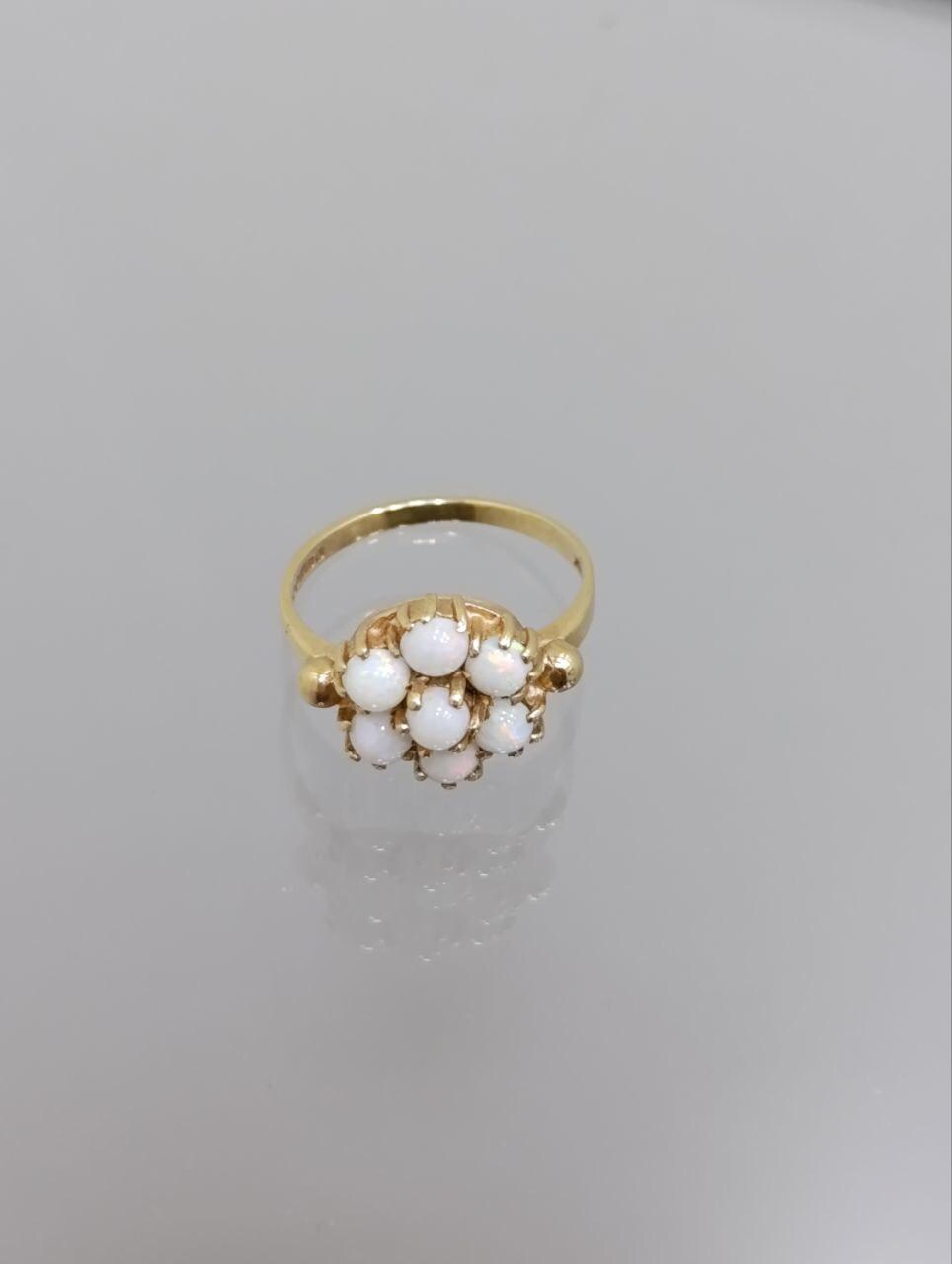 Vintage 9ct Gold Opal Daisy Cluster Ring - Size M