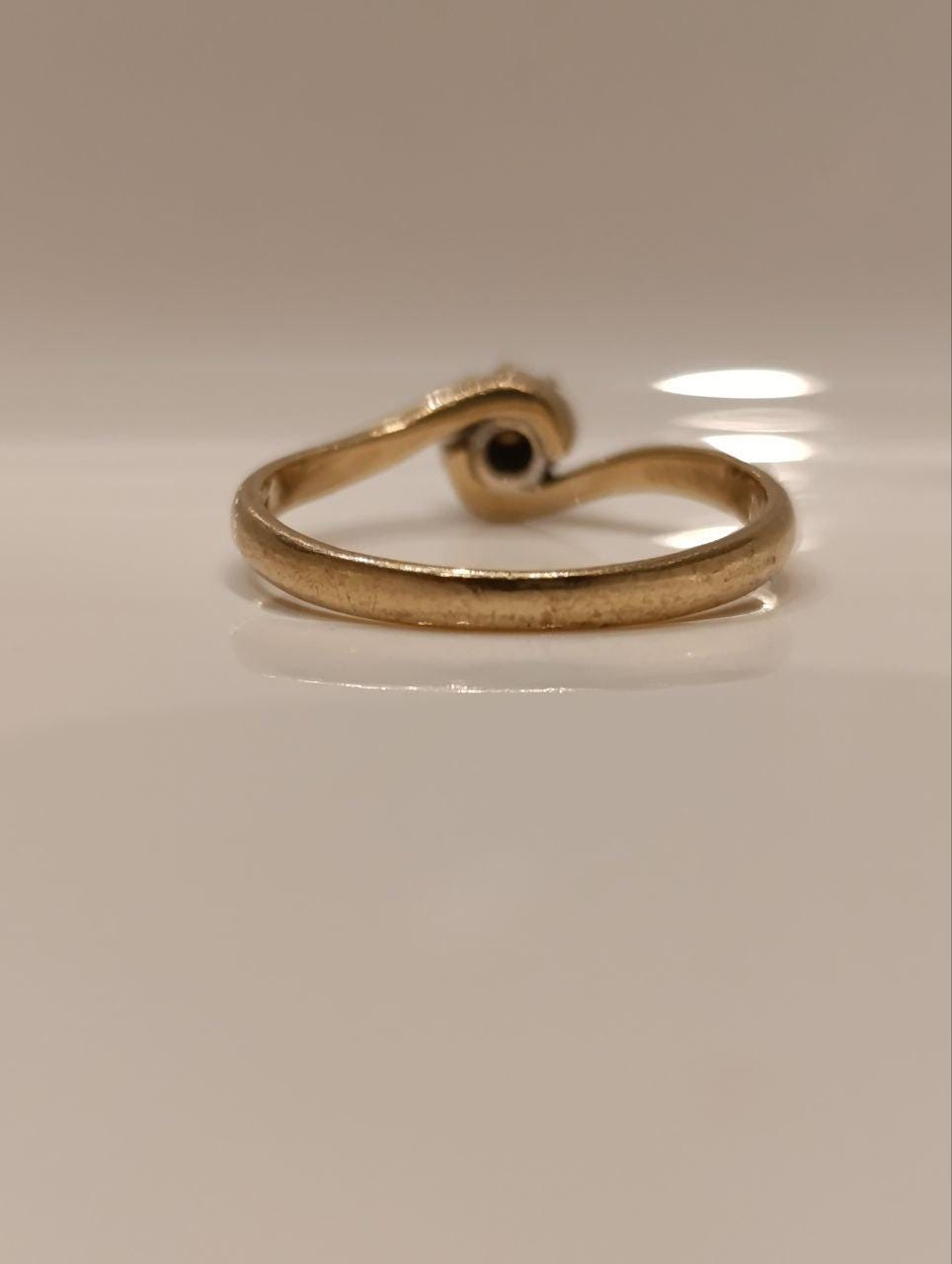 9ct Yellow Vintage Gold Diamond Twist Ring - Art Deco Style