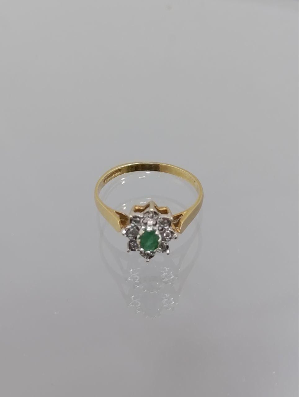 Vintage 9ct Gold Emerald & Diamond Cluster Ring - Size L