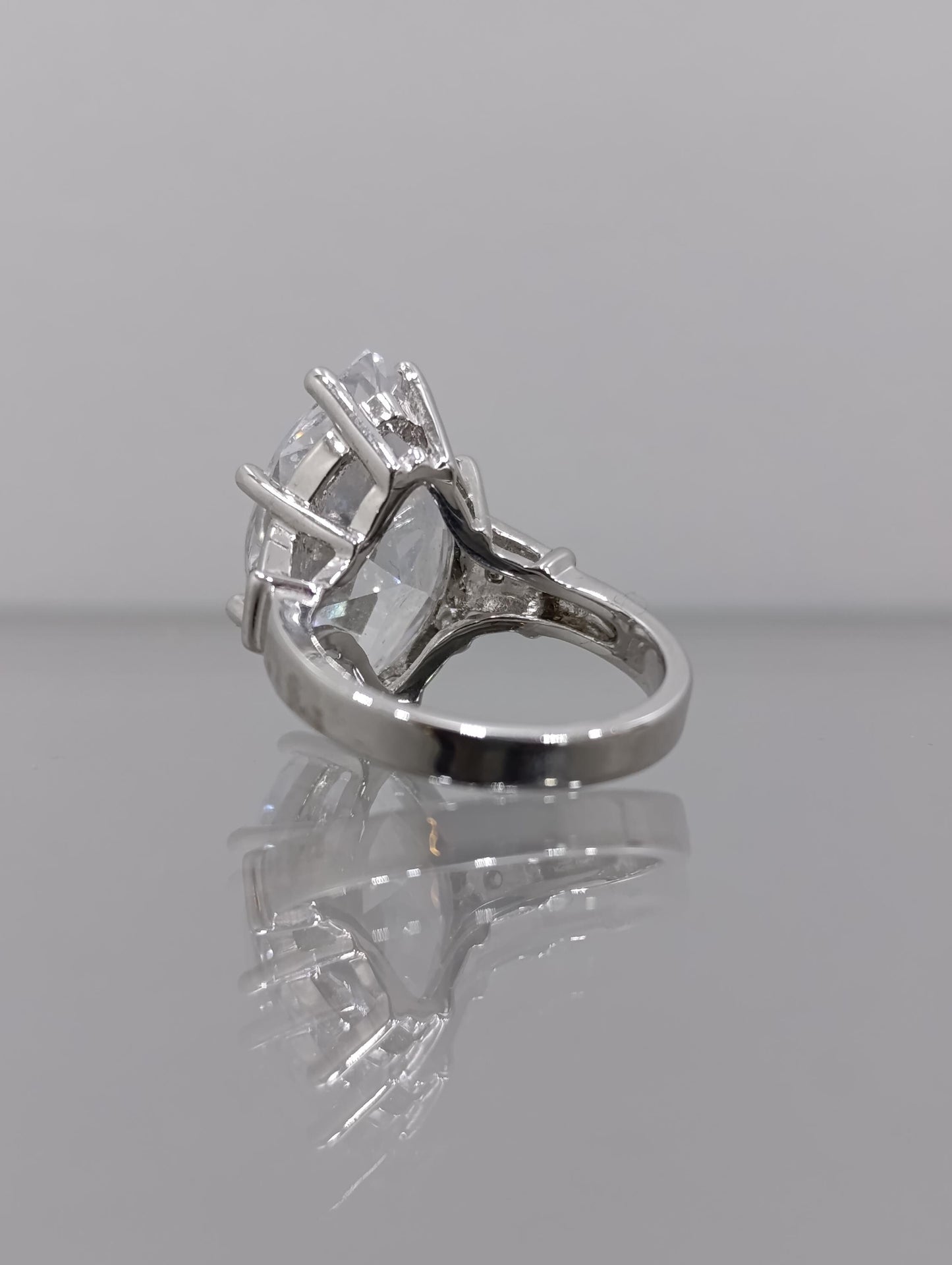 Vintage Sterling Silver CZ Ring - Size K