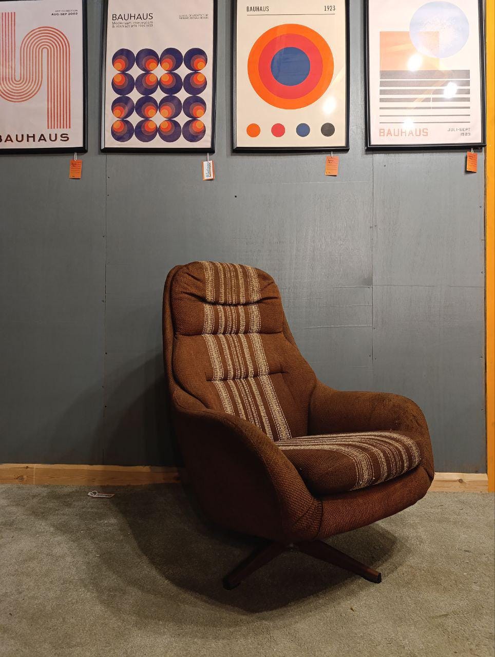 Iconic 1960s Egg Chair - Reupholstered to Your Style