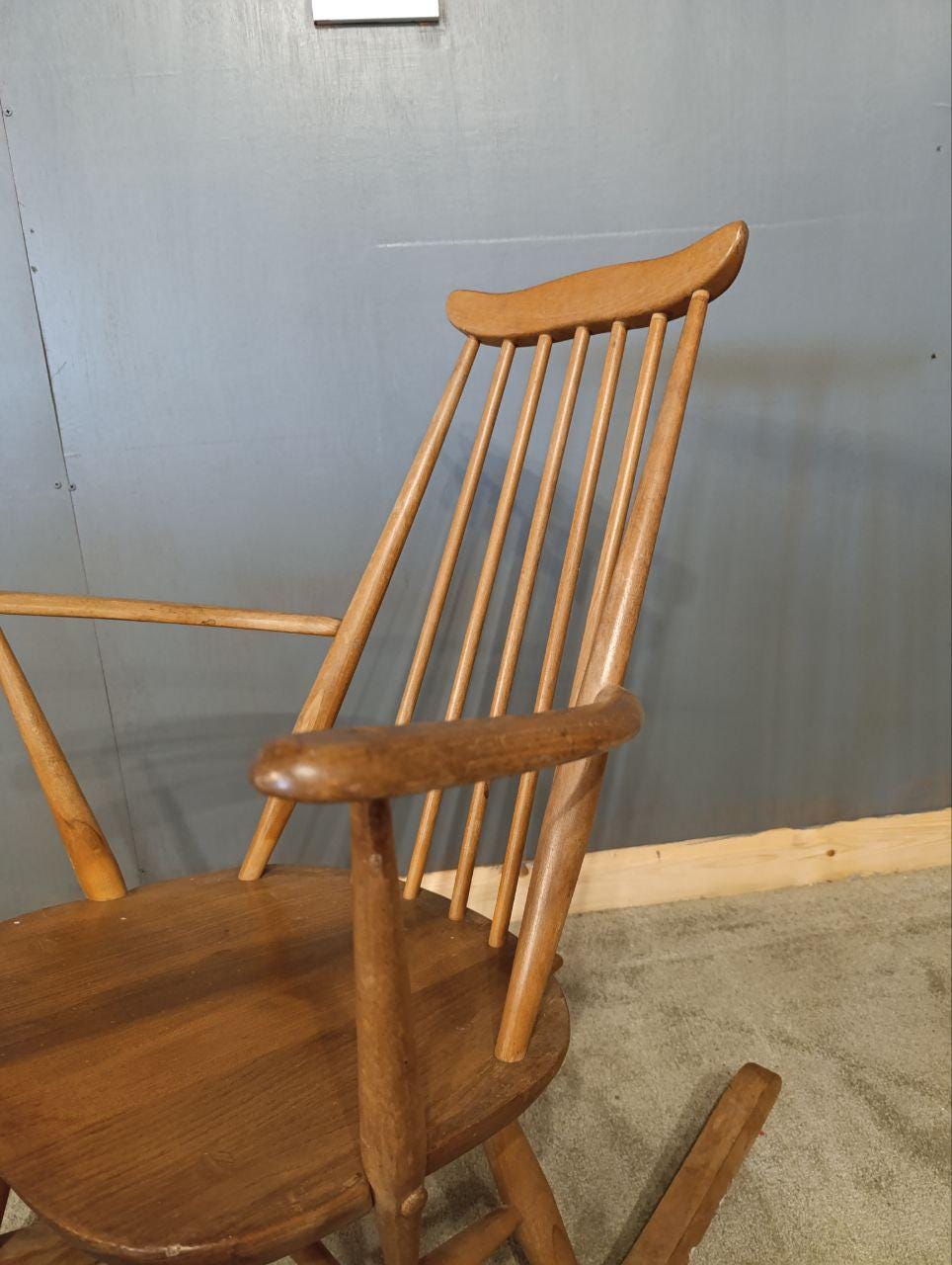 Vintage Ercol 435 Goldsmith Rocking Chair - Blonde Elm