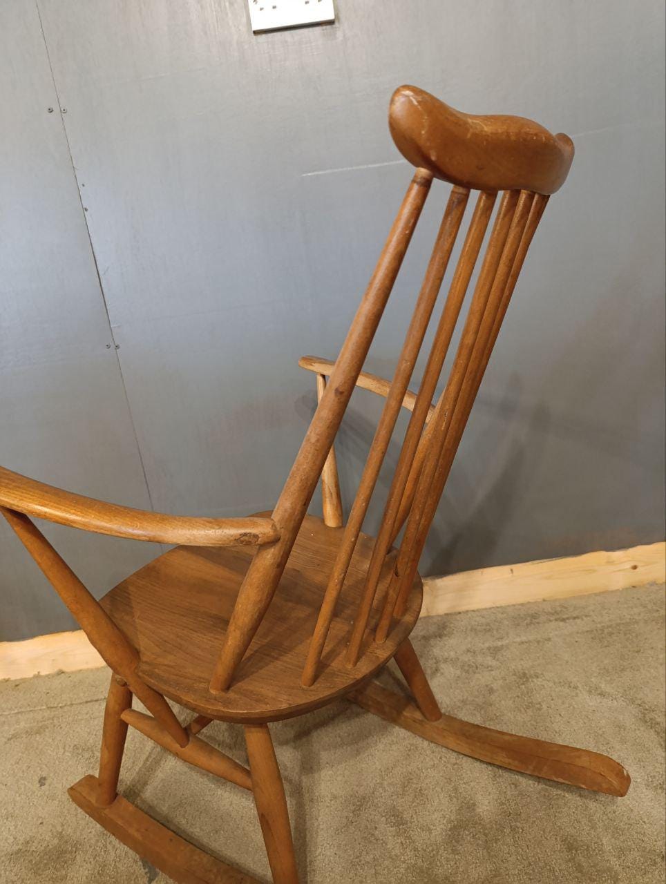 Vintage Ercol 435 Goldsmith Rocking Chair - Blonde Elm