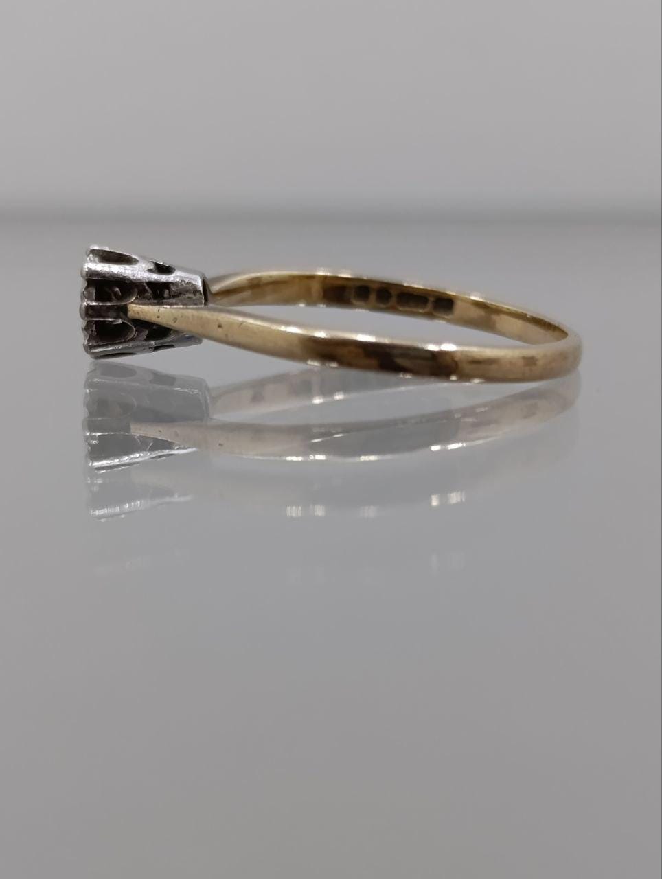 Vintage 9ct Gold Diamond Solitaire Ring - Size N