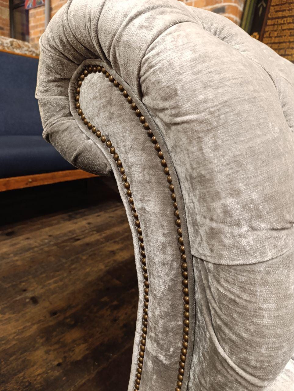 Classic Chesterfield 3-Seater Sofa in Grey Chenille - Balmoral Style