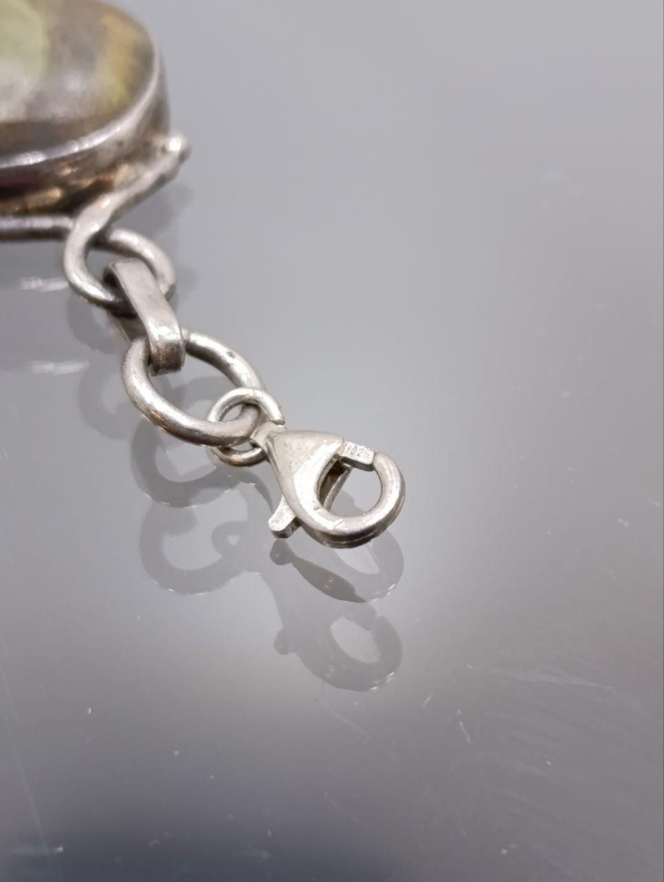 Beautiful Vintage Arts & Craft Style Solid Silver Moss Agate Bracelet