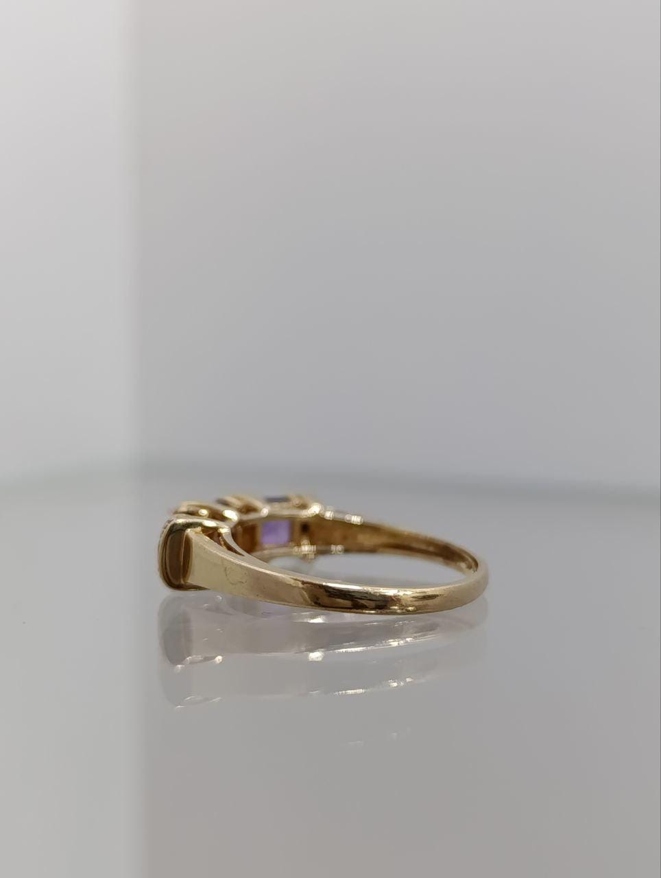 Vintage 9ct Gold Amethyst & Diamond Trilogy Ring