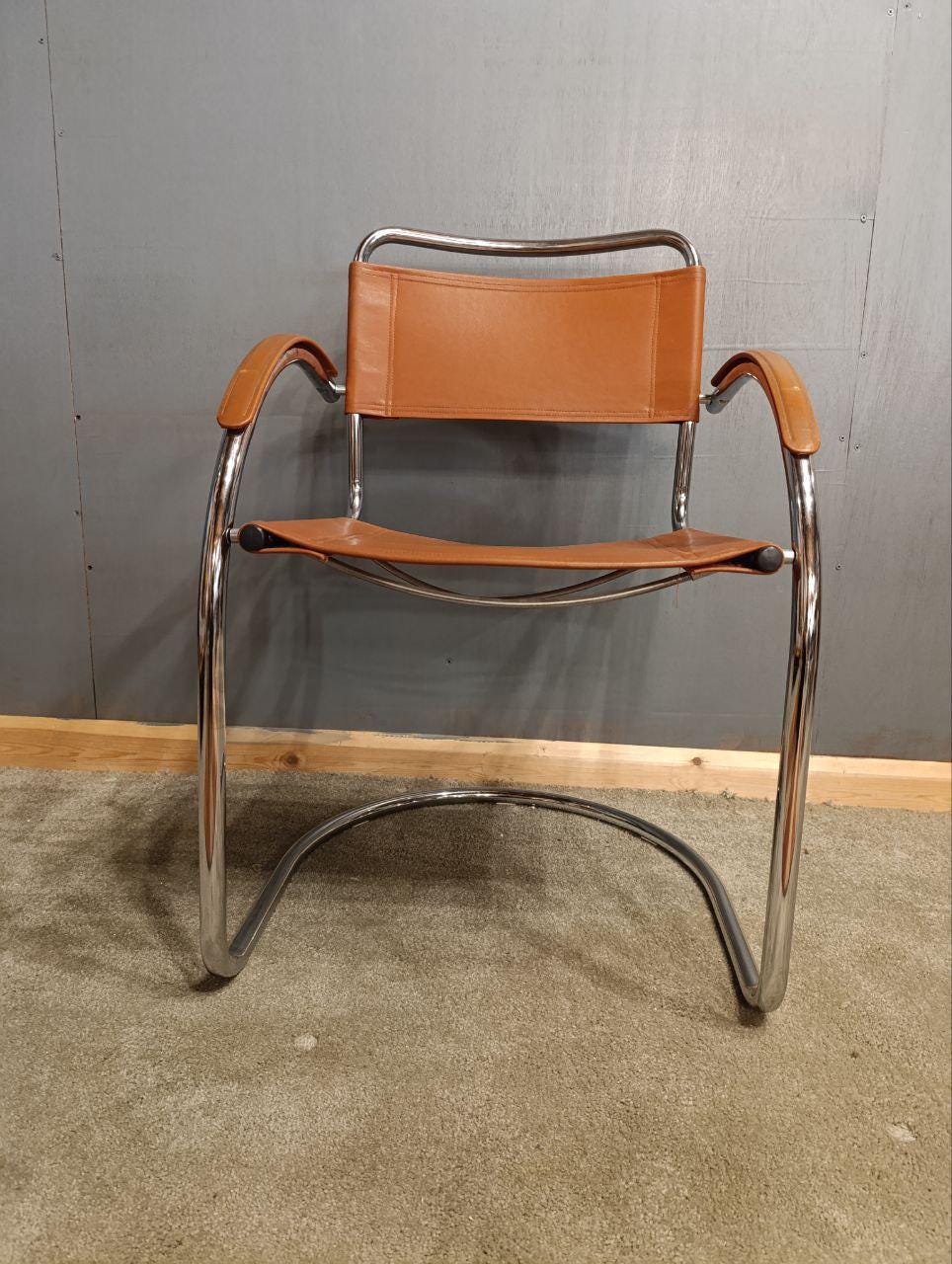 Set of 6 Bauhaus Cantilever Chairs - Chrome & Cognac Leather - Italian Design