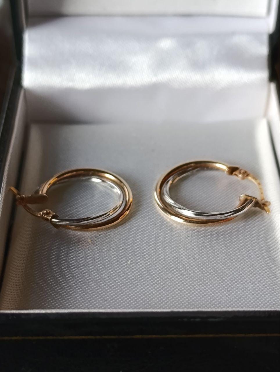 Vintage Italian Unoaerre 9ct Gold Hoop Earrings in Yellow and White Gold