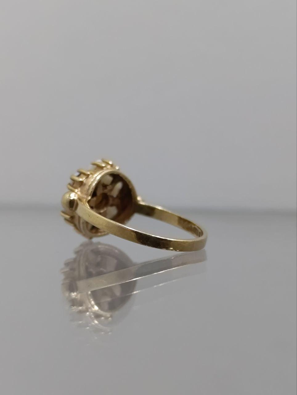 Vintage 9ct Gold Opal Daisy Cluster Ring - Size M