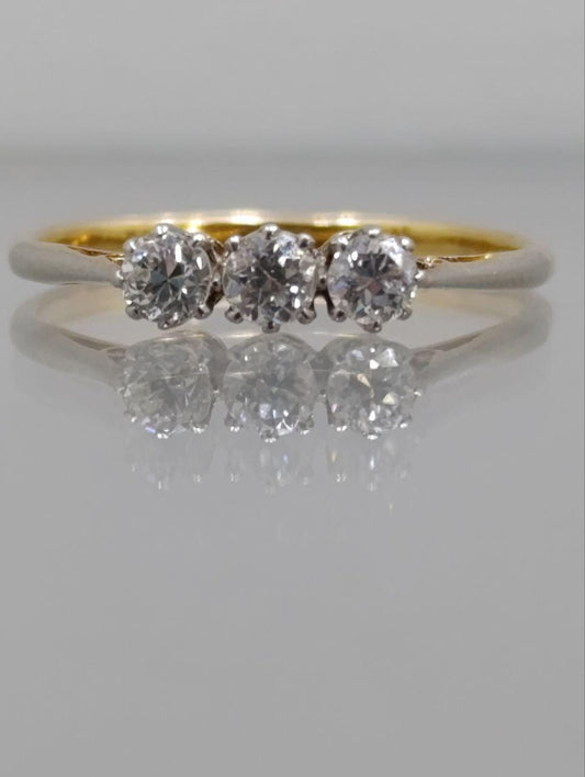 18ct Yellow Gold Diamond Trilogy Ring - 0.50ct - Size Q
