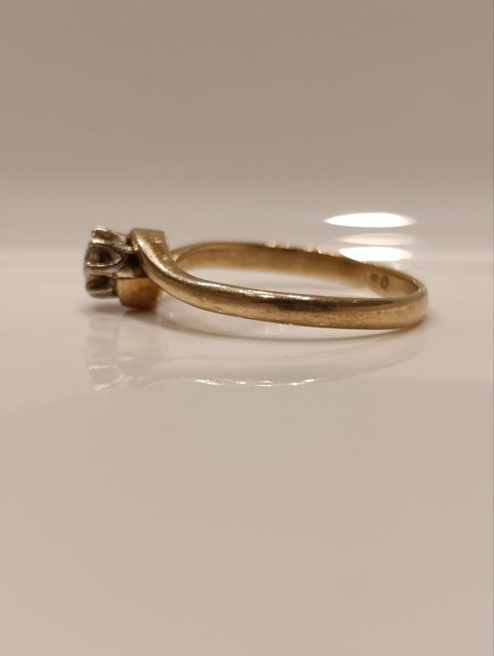 9ct Yellow Vintage Gold Diamond Twist Ring - Art Deco Style
