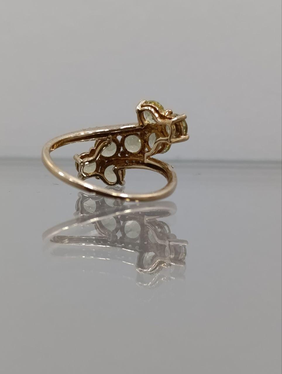 9ct Gold Peridot & Diamond Dress Ring - Size N 1/2