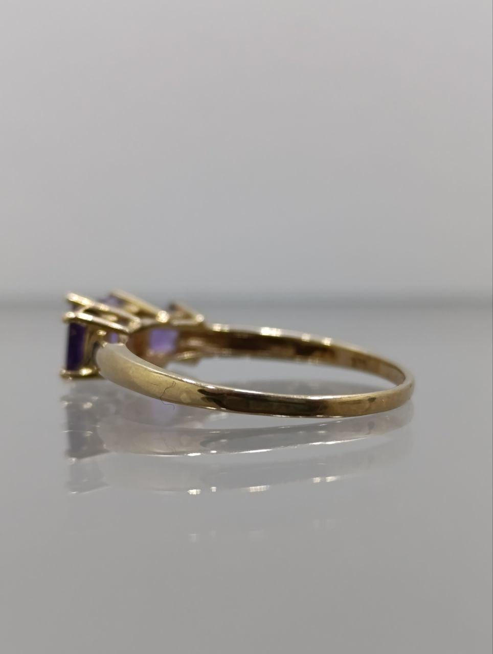 Exquisite 9ct Gold Amethyst & Diamond Three Stone Ring - Size T 1/2