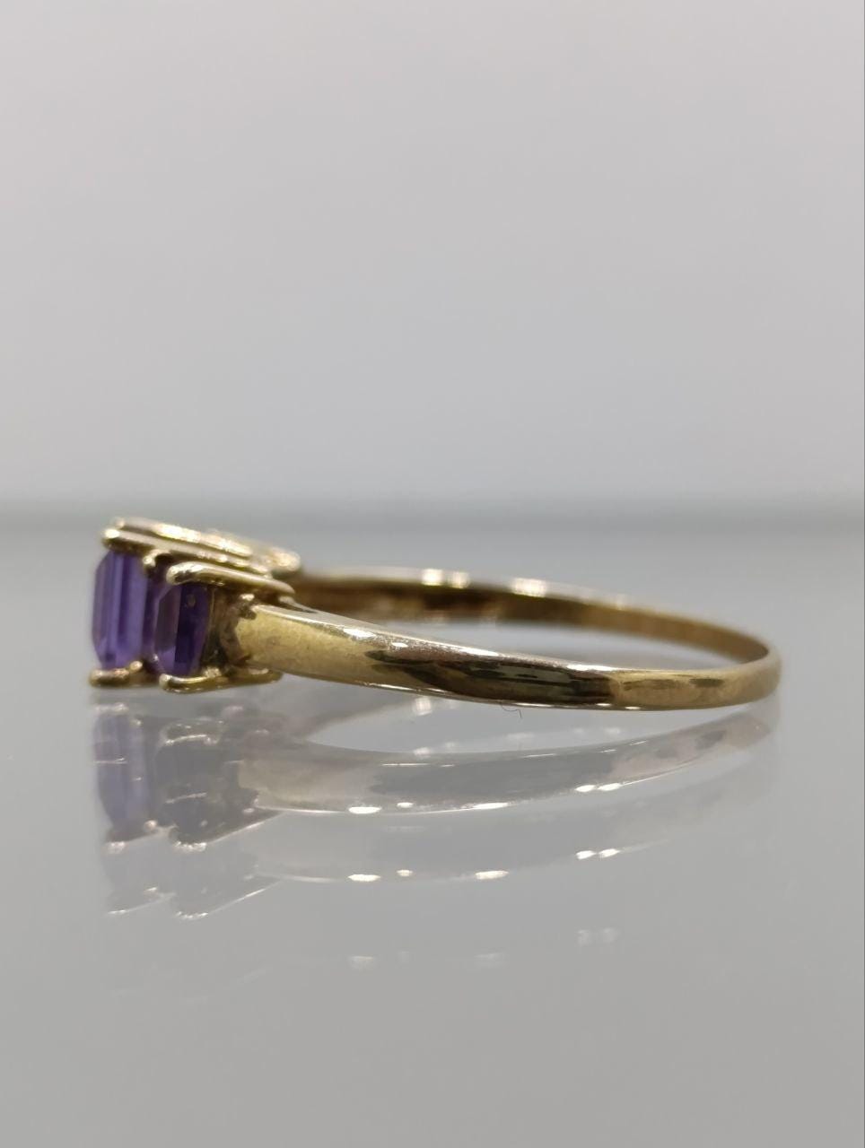 Exquisite 9ct Gold Amethyst & Diamond Three Stone Ring - Size T 1/2