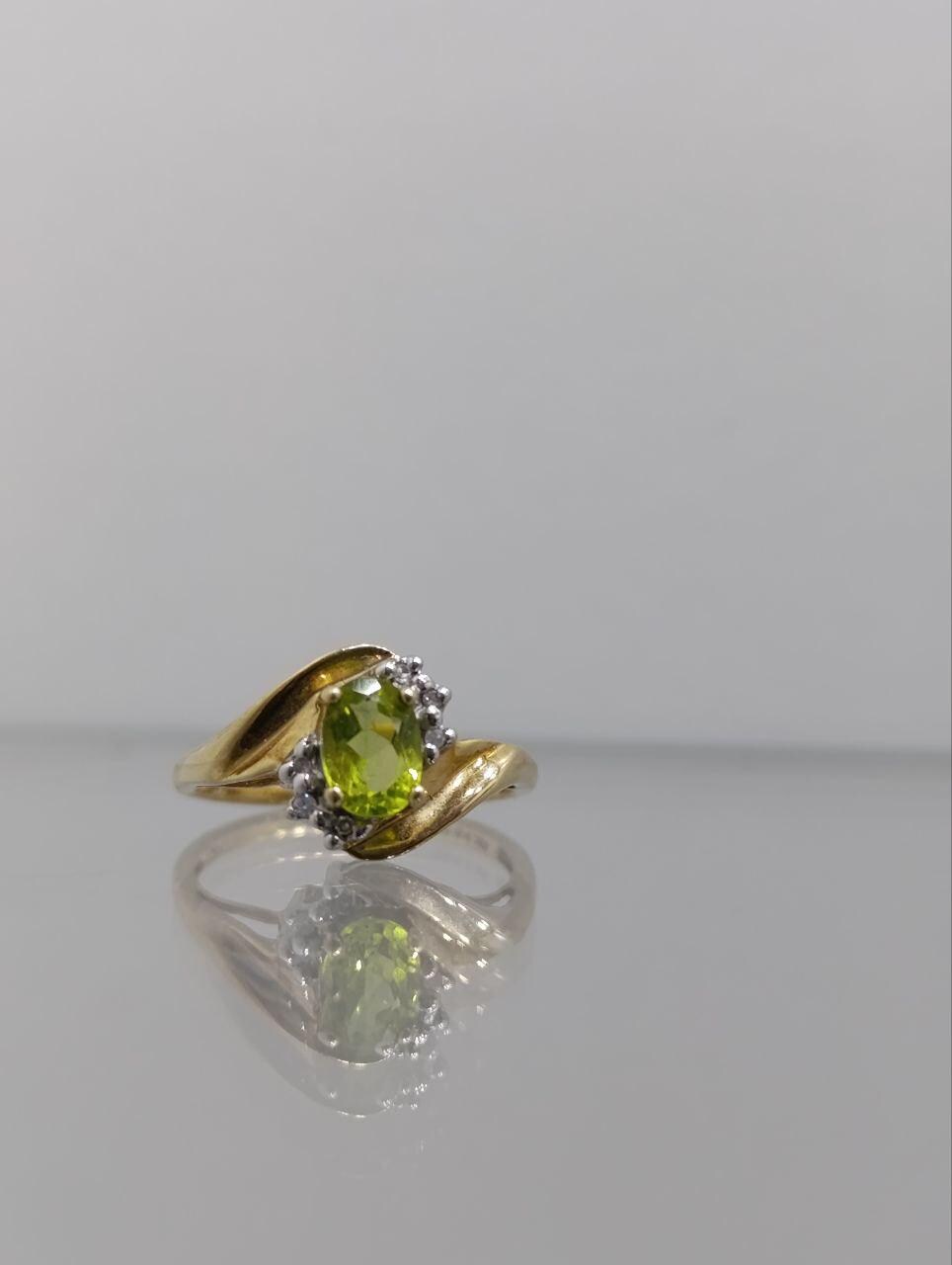 10ct Gold Peridot & Diamond Dress Ring - Size N