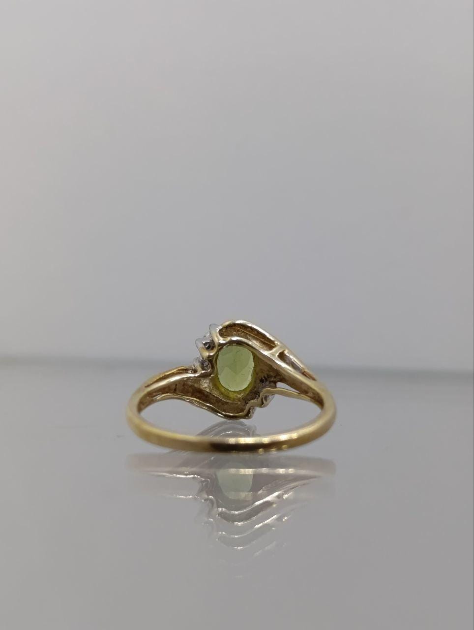 10ct Gold Peridot & Diamond Dress Ring - Size N