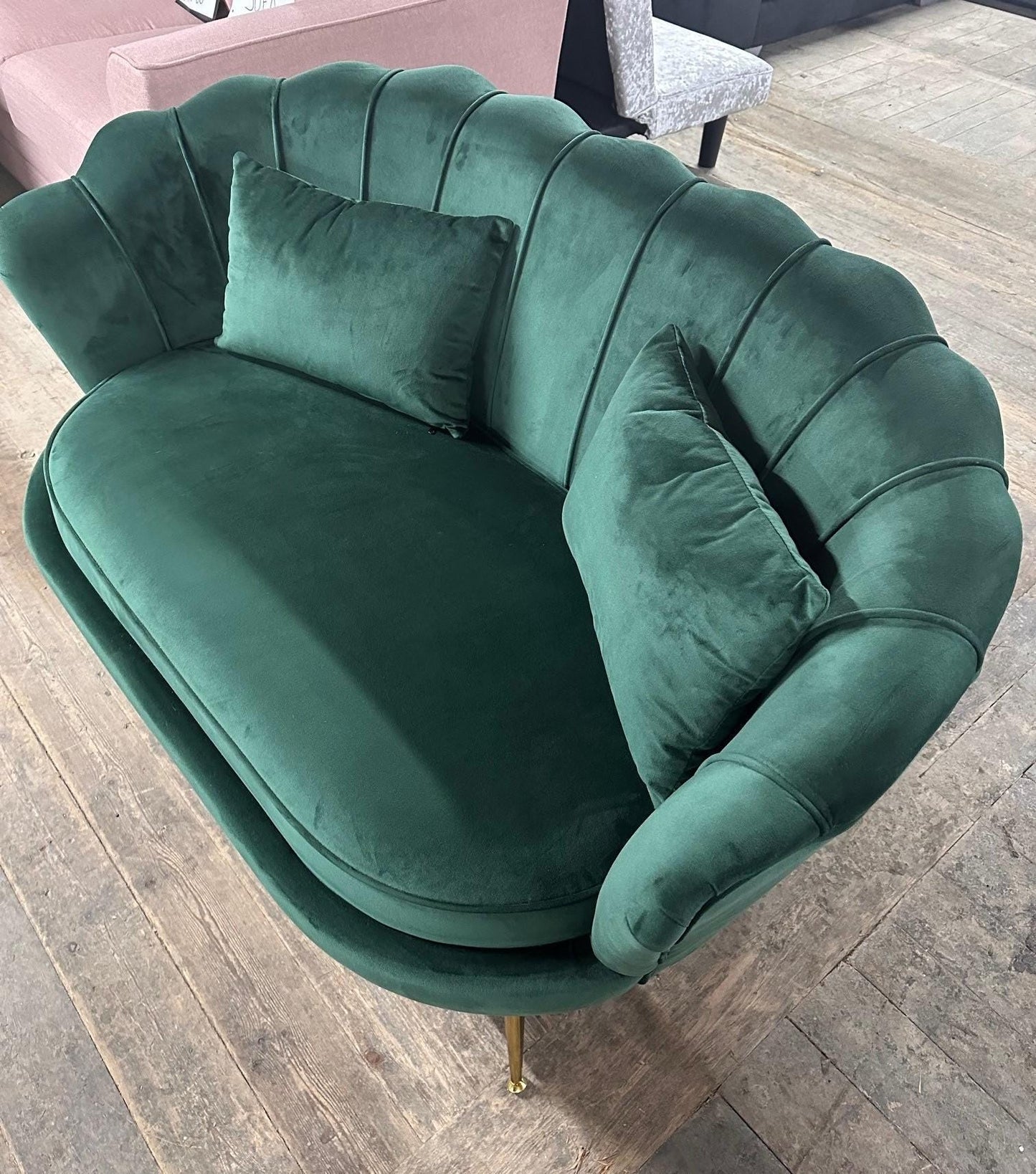 Mid Century Modern Style Velvet Love Seat - Stylish & Compact Design