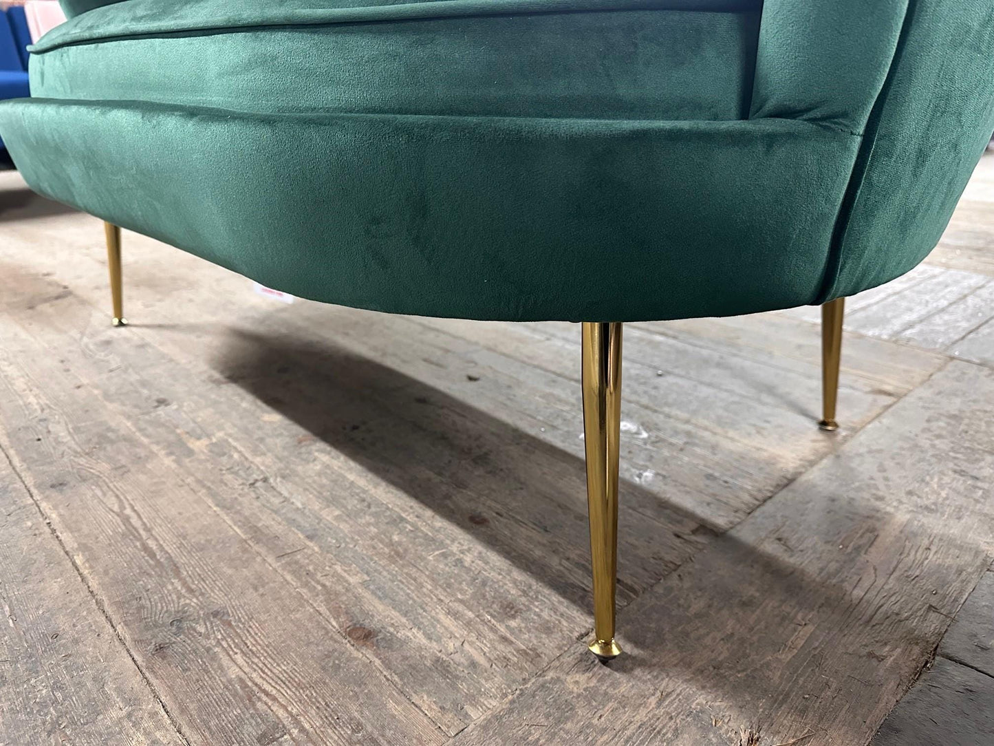 Mid Century Modern Style Velvet Love Seat - Stylish & Compact Design