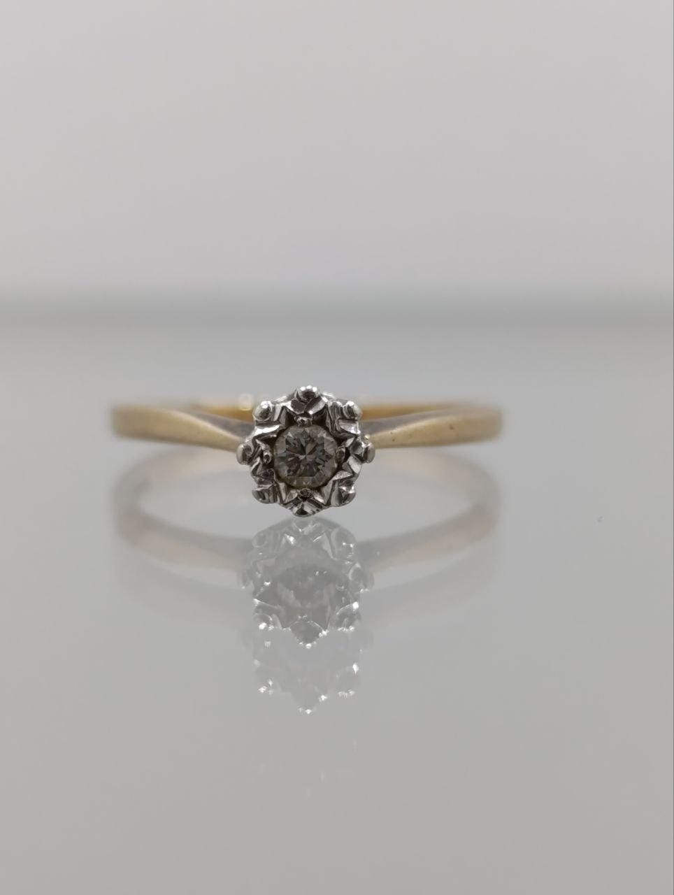 Vintage 9ct Gold Diamond Solitaire Ring - Size N