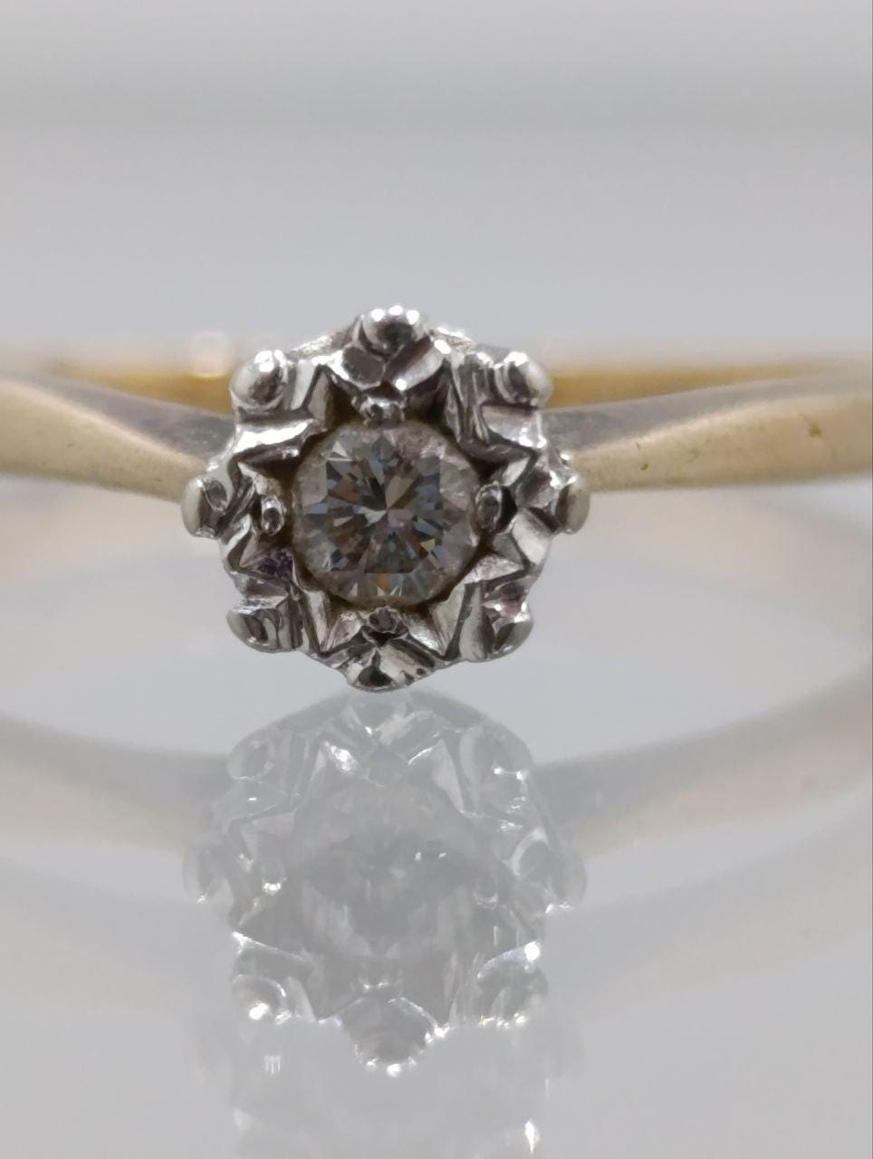 Vintage 9ct Gold Diamond Solitaire Ring - Size N