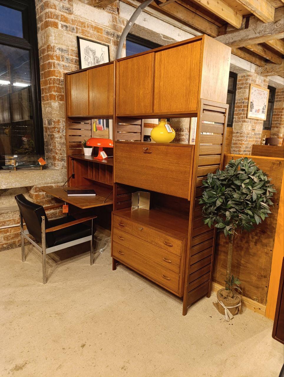 Shelving & Dividers