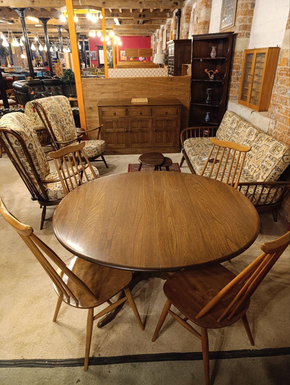 Vintage Ercol Chester Extending Pedestal Dining Table - Golden Dawn